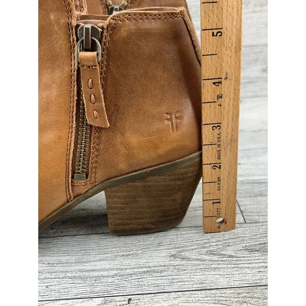 Frye Sacha Moto Shootie Cognac Leather Ankle Boots 3475044-COG Women Sz 6.5M